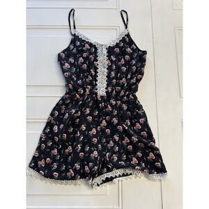 Unbranded Black Floral Sleeveless Romper Lace Detail Size M